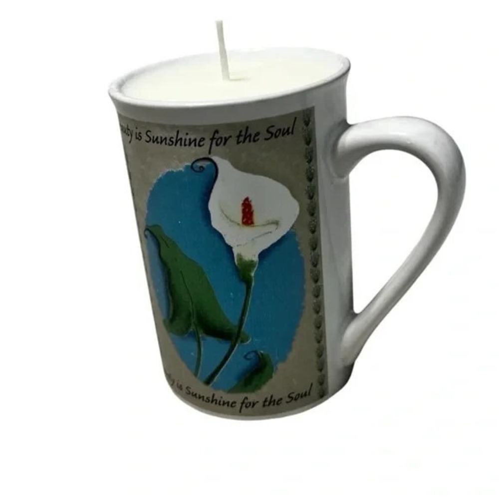 Calla Lily Scented Candle Handmade 11 oz White Ceramic Floral Coffee Mug B64